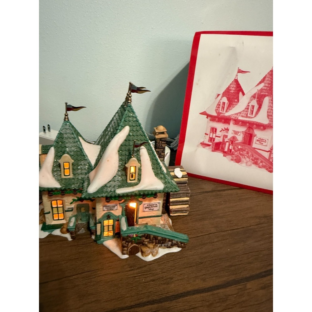 Dept 56 North Pole Series Elsie's Gingerbread Smoking Chimney 52620 1998 Retired
